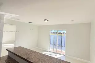 25887 SW 137 Path, Homestead, FL 33032 - Photo 8
