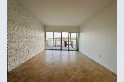 946 Bay Dr #7, Miami Beach, FL 33141 - Photo 8