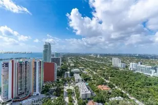 1451 Brickell Ave, Miami, FL 33131 - Photo 2