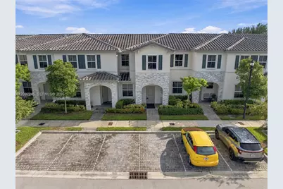 2686 SE 18th St, Homestead, FL 33035 - Photo 2