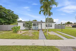 9270 SW 43rd St, Miami, FL 33165 - Photo 1