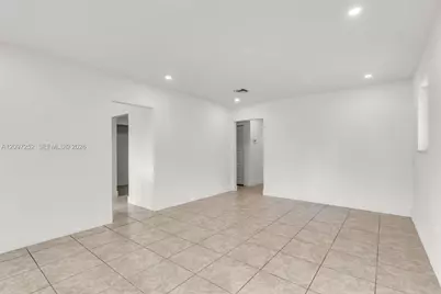 6609 SW 1st Ct, Pembroke Pines, FL 33023 - Photo 12
