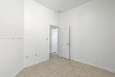 983 NE 37th Pl #983, Homestead, FL 33033 - Photo 24