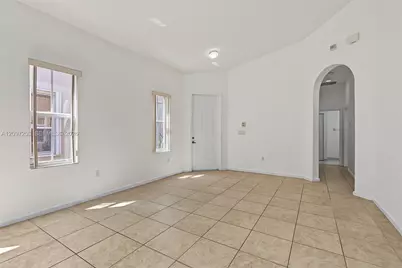 983 NE 37th Pl #983, Homestead, FL 33033 - Photo 8