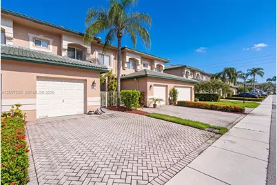 7932 E Exeter Blvd E #202, Tamarac, FL 33321 - Photo 2