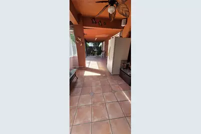17665 NW 87th Ct, Hialeah, FL 33018 - Photo 10