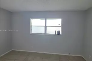 7960 N Colony Cir, Tamarac, FL 33321 - Photo 8