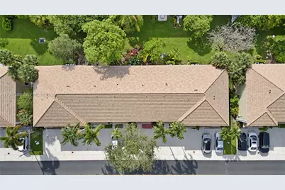 716 SW 122nd Ave, Pembroke Pines, FL 33025 - Photo 44