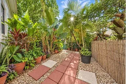 716 SW 122nd Ave, Pembroke Pines, FL 33025 - Photo 36