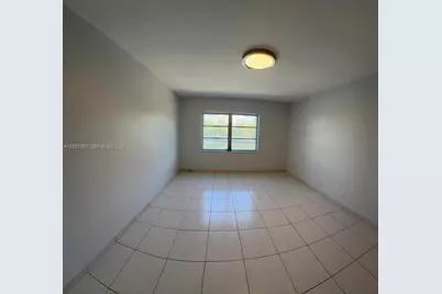 400 Diplomat Pkwy #308, Hallandale Beach, FL 33009 - Photo 8