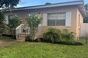 258 E 46th St, Hialeah, FL 33013 - Photo 2