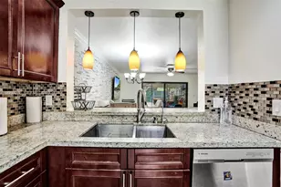 7415 NW 34th St, Lauderhill, FL 33319 - Photo 10