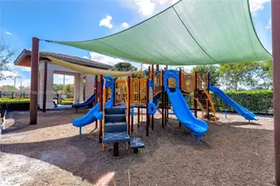 7925 NW 104th Ave, Doral, FL 33178 - Photo 40