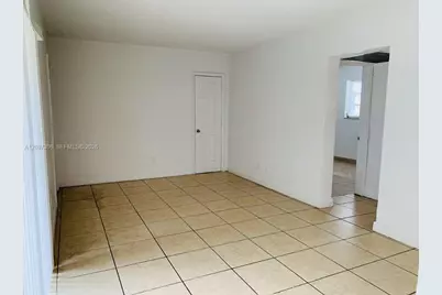 8275 NE Miami Ct #102, Miami, FL 33138 - Photo 4