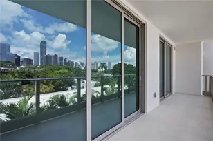 2200 Brickell Ave, Miami, FL 33129 - Photo 26