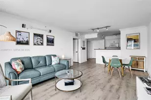 1155 Brickell Bay Dr, Miami, FL 33131 - Photo 6