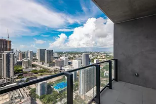 20 NE 11th St, Miami, FL 33132 - Photo 16