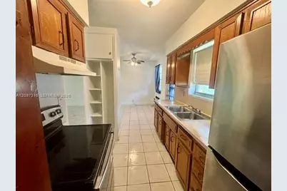 2901 Jackson St #3, Hollywood, FL 33020 - Photo 4