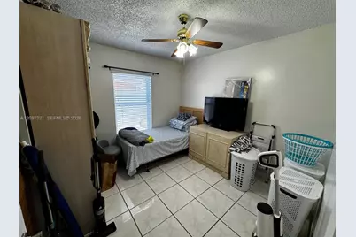 5836 NW 199th St, Hialeah, FL 33015 - Photo 18
