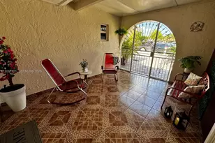 5836 NW 199th St, Hialeah, FL 33015 - Photo 4