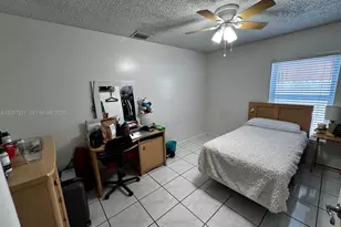5836 NW 199th St, Hialeah, FL 33015 - Photo 16