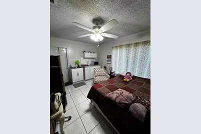 5836 NW 199th St, Hialeah, FL 33015 - Photo 22