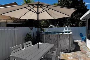5836 NW 199th St, Hialeah, FL 33015 - Photo 36