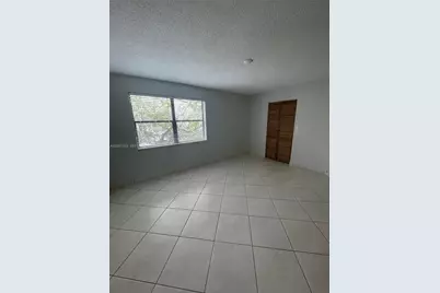 9421 Fontainebleau Blvd #208-35, Miami, FL 33172 - Photo 18