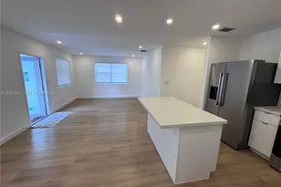 352 SW 17th Rd, Miami, FL 33129 - Photo 8