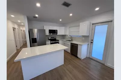 352 SW 17th Rd #352, Miami, FL 33129 - Photo 4