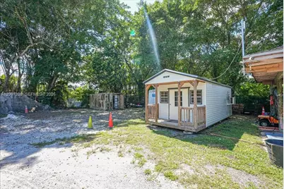 18490 SW 216th St, Miami, FL 33170 - Photo 30