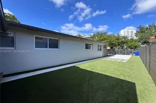 350 SW 17th Rd, Miami, FL 33129 - Photo 50