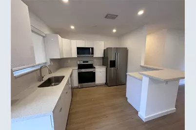 350 SW 17th Rd #350, Miami, FL 33129 - Photo 8