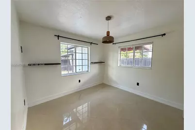 9481 SW 10th St, Miami, FL 33174 - Photo 30
