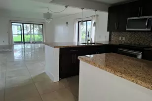 320 Racquet Club Rd, Weston, FL 33326 - Photo 4