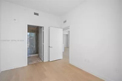 1400 Biscayne Blvd #2601, Miami, FL 33132 - Photo 10