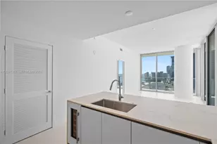 1400 Biscayne Blvd, Miami, FL 33132 - Photo 6