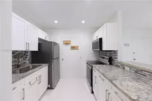 15888 SW 95th Ave, Miami, FL 33157 - Photo 12