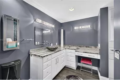 8 Port Side Dr #8A, Fort Lauderdale, FL 33316 - Photo 12