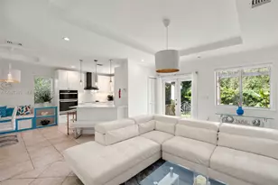 945 NE 78th St, Miami, FL 33138 - Photo 14