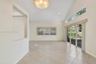 1960 Sweetbay Way, Hollywood, FL 33019 - Photo 14
