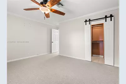 16 Chestnut Cir, Cooper City, FL 33026 - Photo 10