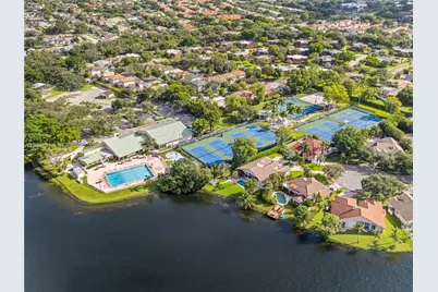 16 Chestnut Cir, Cooper City, FL 33026 - Photo 20