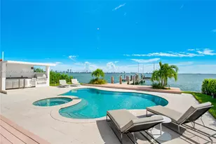 1580 S Treasure Dr, North Bay Village, FL 33141 - Photo 8