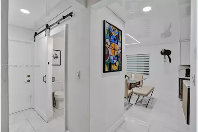 11366 NW 52nd St, Doral, FL 33178 - Photo 12