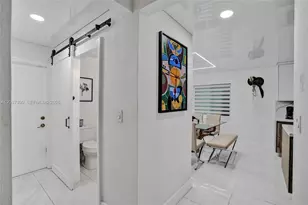 11366 NW 52nd St, Doral, FL 33178 - Photo 12