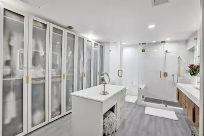11366 NW 52nd St, Doral, FL 33178 - Photo 20