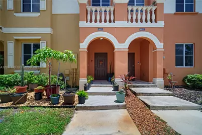 8915 SW 19th St, Miramar, FL 33025 - Photo 1