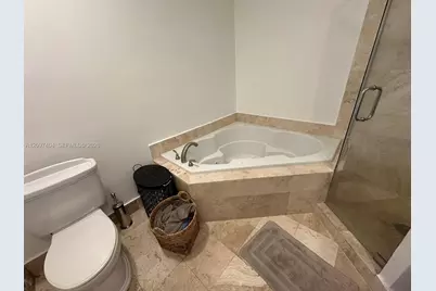 1607 Ponce De Leon Blvd #8D, Coral Gables, FL 33134 - Photo 6