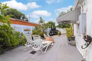 1663 NE 176th St, North Miami Beach, FL 33162 - Photo 28